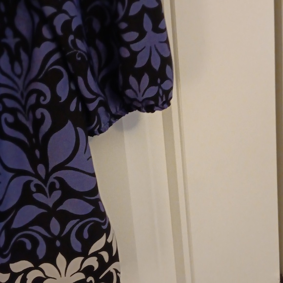 Top - Picture 5 of 8